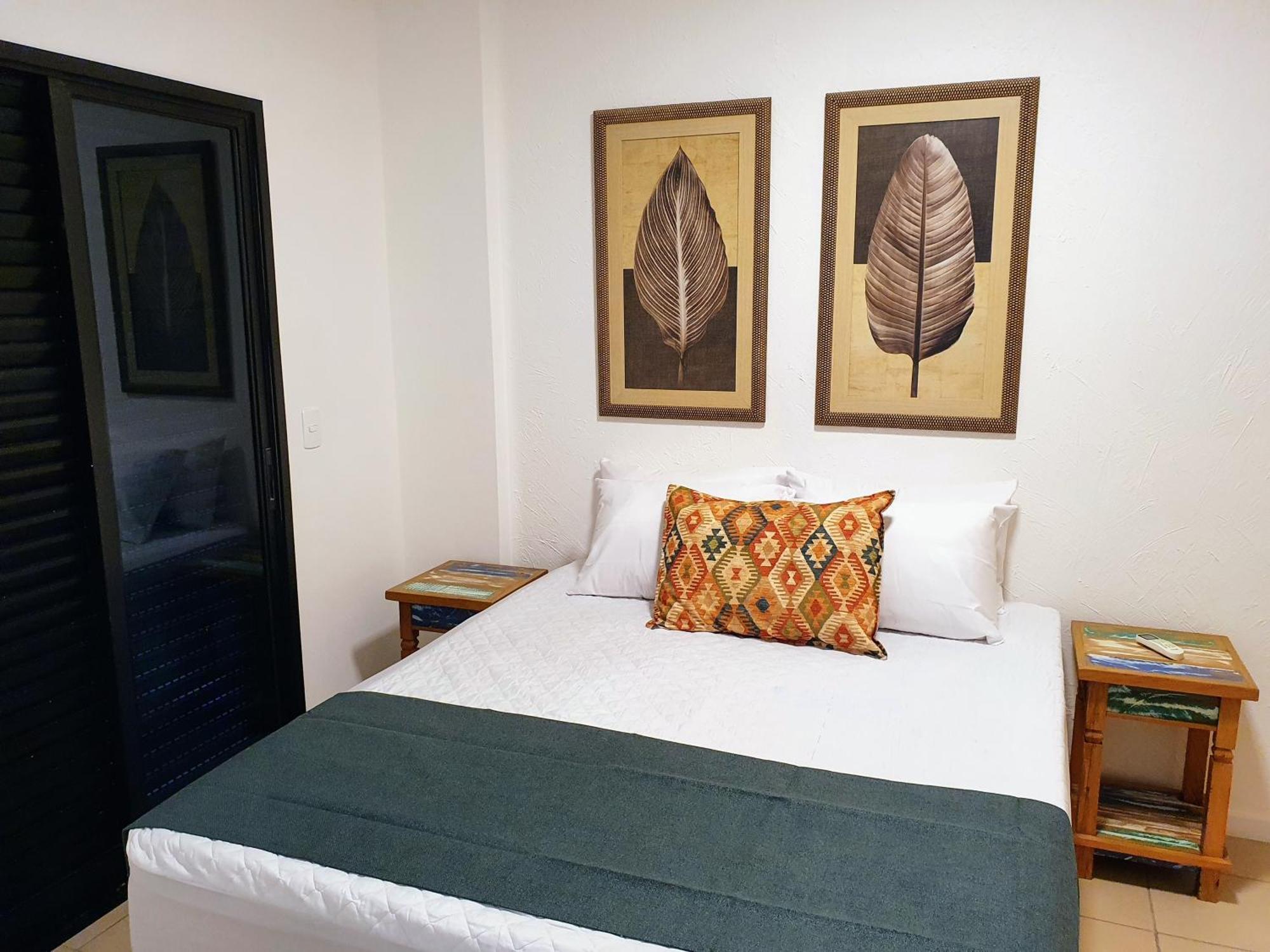 Flats Capitania Varam Pitangueiras Aparthotel *